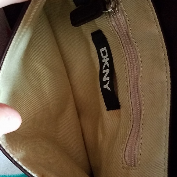 DKNY purse - Picture 7 of 8